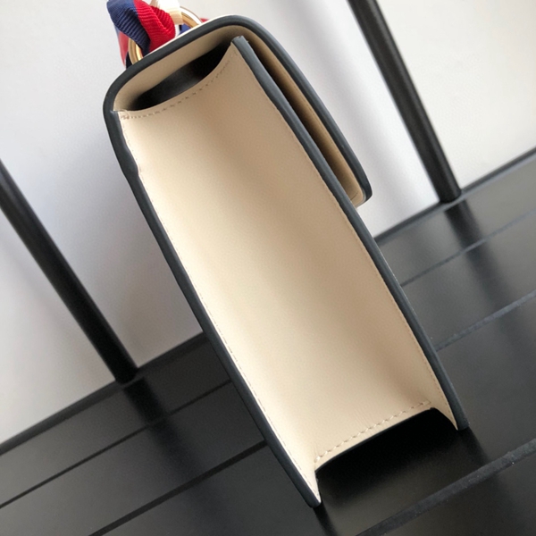 グッチバッグ内部構造